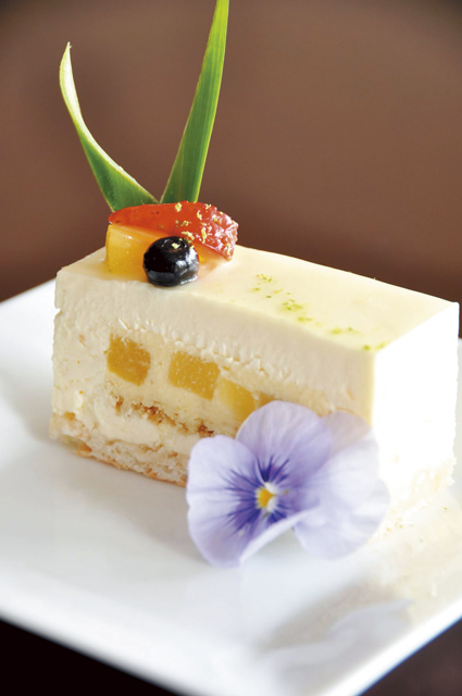 極上紅茶の香りに包まれ心癒やされるひととき「ホテルマロウド軽井沢 カフェ シンフォニー」