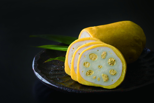 老舗で買う熊本名物「元祖 森からし蓮根」