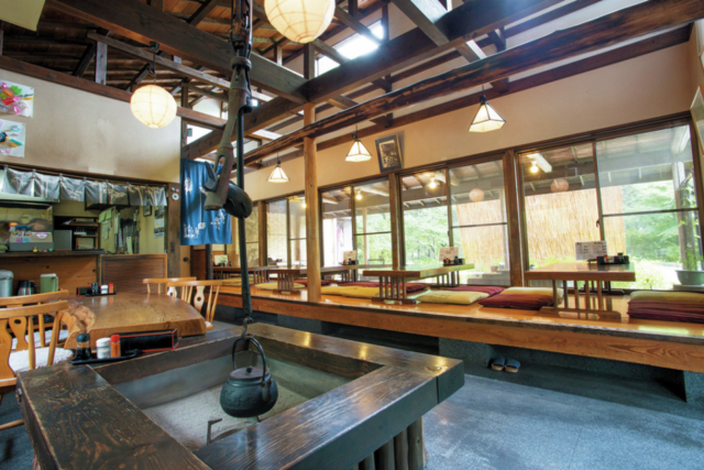 地紛にこだわり大切に伝える蕎麦店「手づくりの郷 天下野」