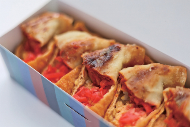 餃子いなり寿司