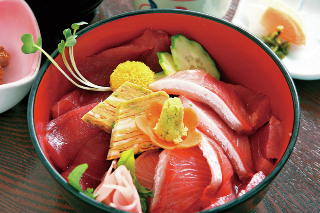 天然みなみまぐろのとろける味わいを堪能「まぐろ茶屋」