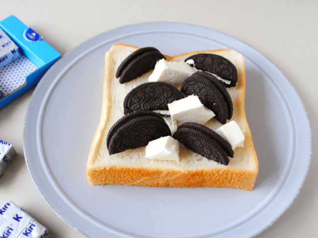 ★「オレオ&クリチートースト」の作り方