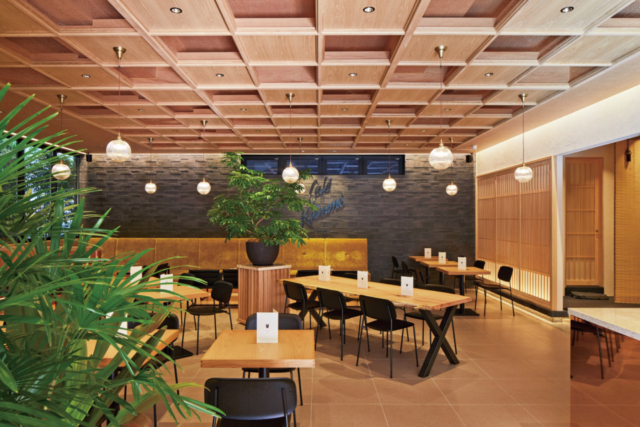 【東京1日観光プラン×トレンド5】カフェ キツネ アオヤマ