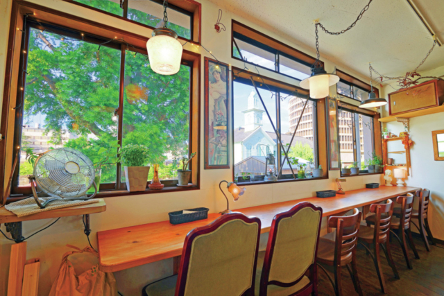 【長崎×眺望抜群×カフェ&レストラン】café わかば堂 長崎出島店