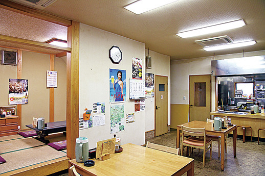 【ひるぜん焼そばが美味い店はここ】やまな食堂