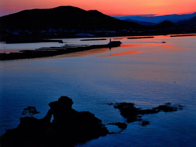 和歌の浦の観光ナビ
