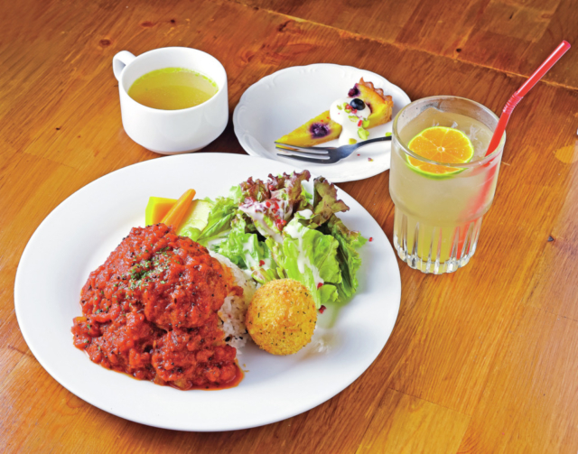 【長崎×眺望抜群×カフェ&レストラン】café わかば堂 長崎出島店