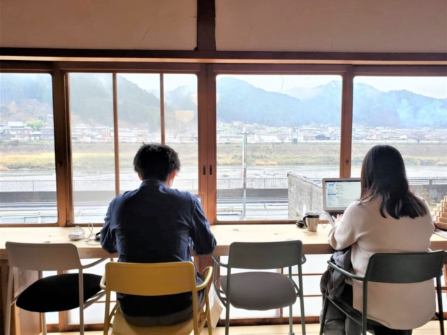 桜いっぱいの吉野町は、働きながら遊ぶ『ワーケーション』にもぴったりの場所!滞在費補助のプロジェクトも実施中!