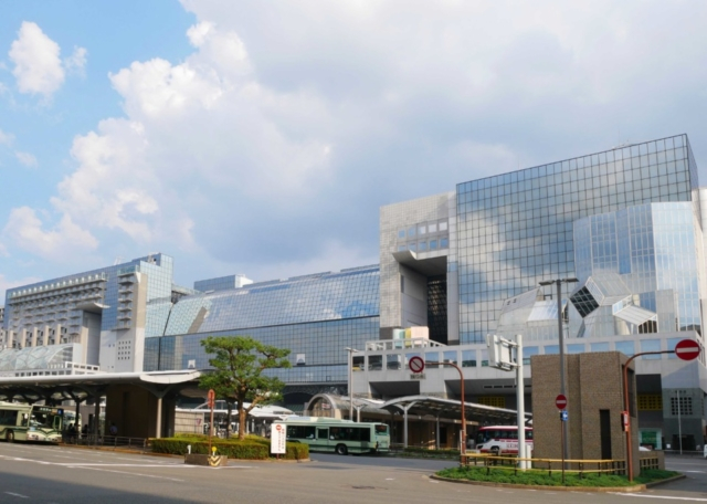 京都駅の構内移動ガイド!バスや地下鉄にスムーズにアクセスしよう