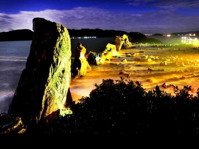 【和歌山の超絶景】自然が生み出した芸術品「橋杭岩」~串本町~