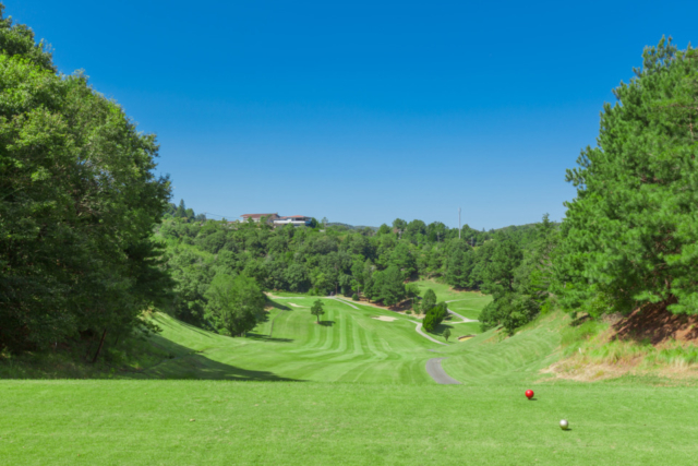 関西・兵庫の一人ゴルフが楽しめるコース2.1人ラウンドが楽しめてベテランも満足の老舗コース「播磨自然高原船坂ゴルフ倶楽部」(上郡町)