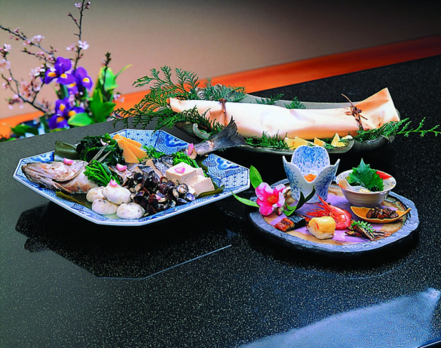 【松江のおすすめ宿】松江しんじ湖温泉:夕景湖畔 すいてんかく