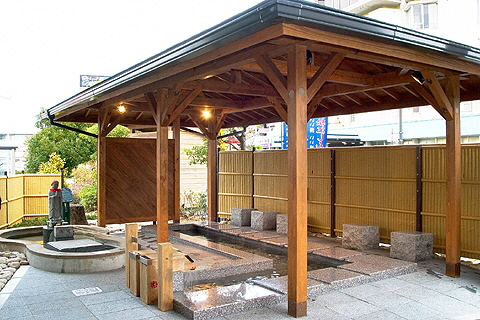 【松江・出雲の美肌温泉③】松江しんじ湖温泉: 水の都・松江に最寄りの効能豊富な温泉