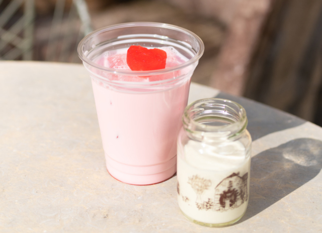 話題のボトルスイーツのお店もニューオープン!