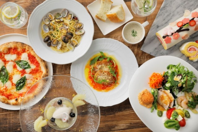 ランチは、地元食材を堪能できる大人気イタリアンレストラン「THE COURTYARD KITCHEN」へ!