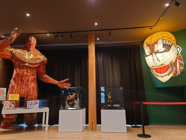 「進撃の巨人 in HITAミュージアム」エントランスゾーン