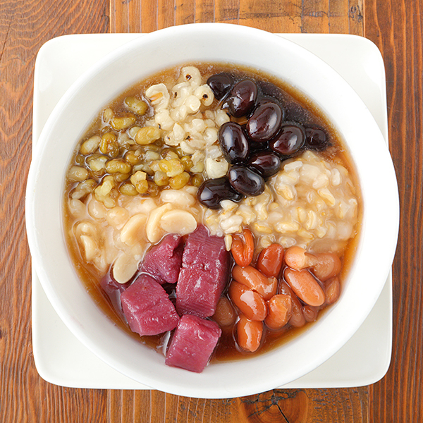 【騒豆花】 徹底的に食べ比べ! 親子三代続く老舗の専門店が手掛ける台湾カフェ