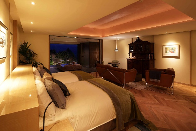 洗練されたインテリアが美しいゲストルーム