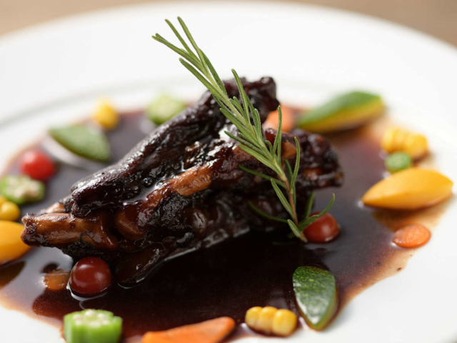 山の恵みを結晶した滋味深い創作料理