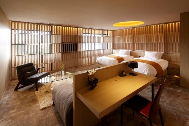 洗練されたインテリアが美しいゲストルーム