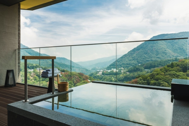 大自然を目の当たりにする露天風呂付き客室