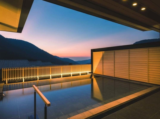 壮大な景観を誇る展望露天風呂