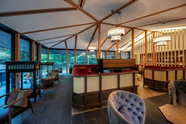 ラウンジのおすすめは無償のカクテルタイム