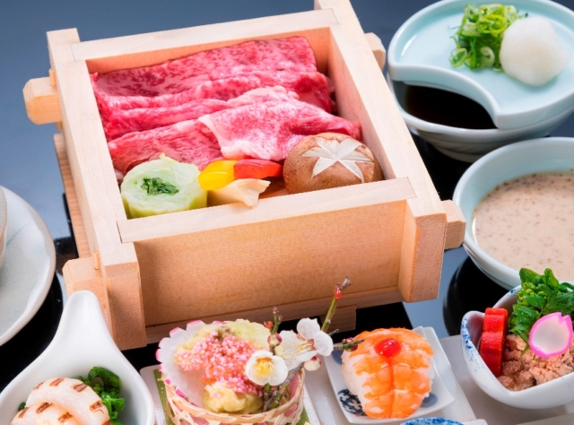 完全部屋食のおこもりプランは贅沢なお重を