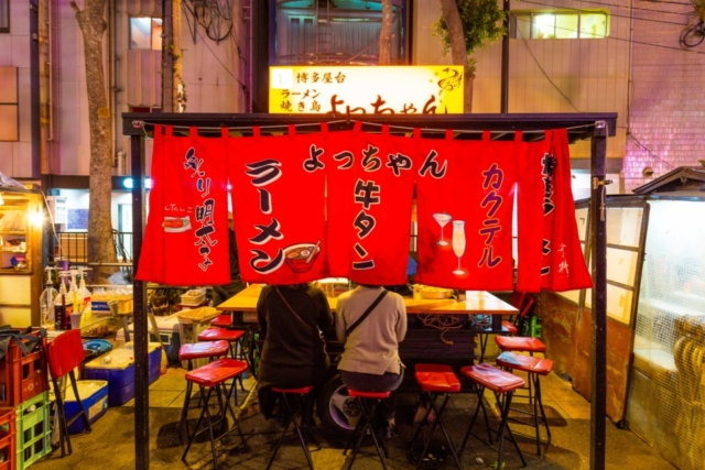 ④ 博多・天神で福岡の名物を満喫!