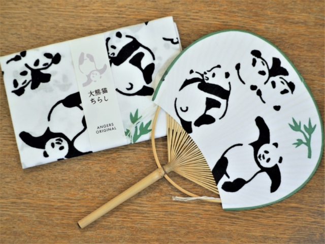 ②パンダの文具、てぬぐい&うちわ、傘【アンジェ ビュロー エキュート上野店】