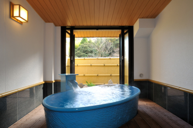 天空露天風呂と庭園散策を赤ちゃんと楽しむ「天成園」