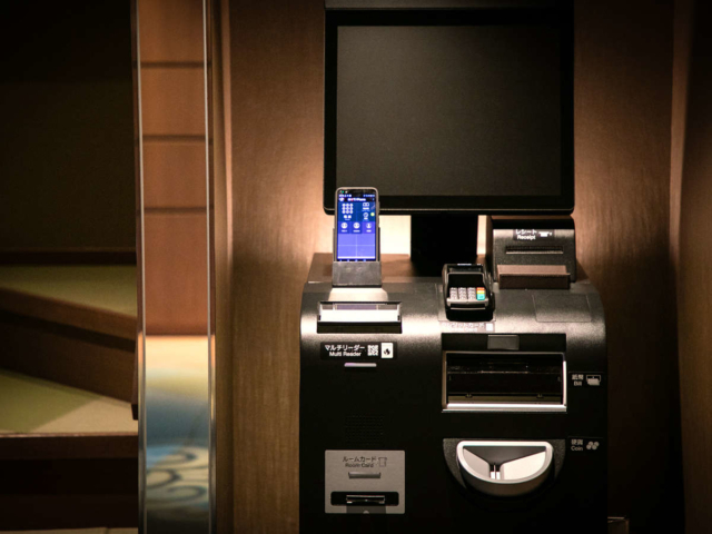 微笑みの国、ミャンマーのスタッフがもてなし