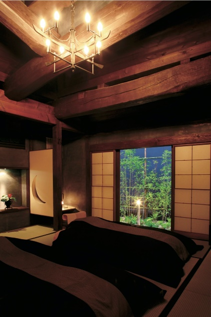 巧みな意匠と庭園美を生かした客室群