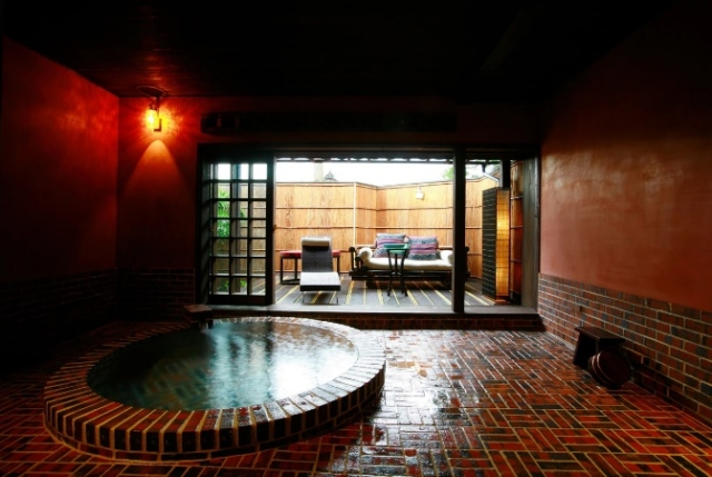 巧みな意匠と庭園美を生かした客室群