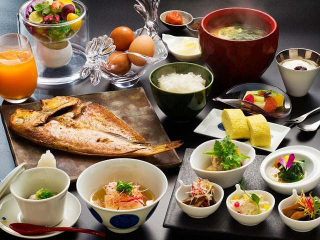 食材の本質を見抜いた麗しい創作料理