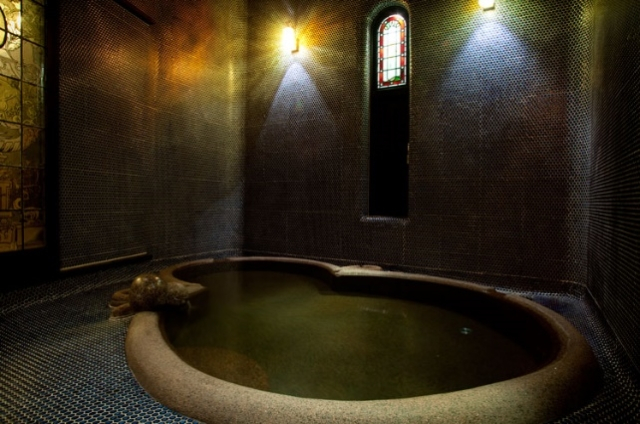 源泉をピュアなままに堪能する貸切風呂