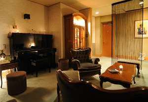 芭蕉も称えた山中の湯を24時間いつでも自由に