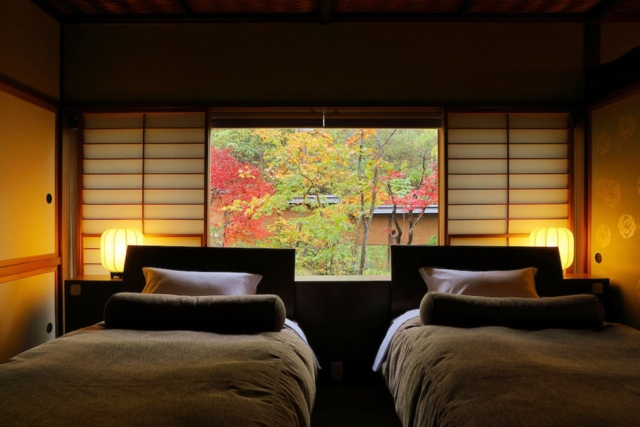 部屋食でのもてなしを重視した客室設計