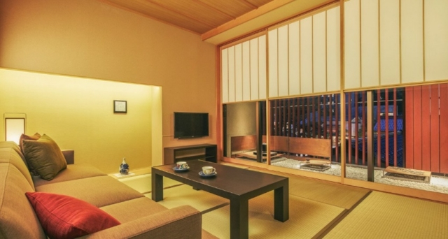 加賀友禅や九谷焼を客室のエッセンスに