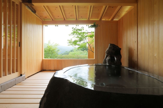 部屋食でのもてなしを重視した客室設計