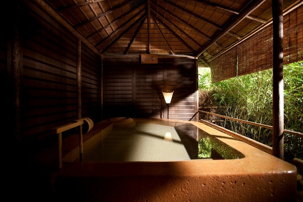 陰翳礼賛の哲学が美しい客室群