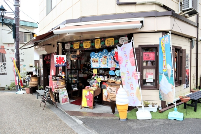 箕面のおでかけ散歩プラン③ 名物のもみじの天ぷらをパクリ