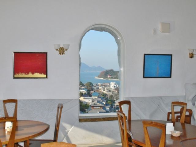 生口島のおすすめカフェ「カフェ・クオーレ」