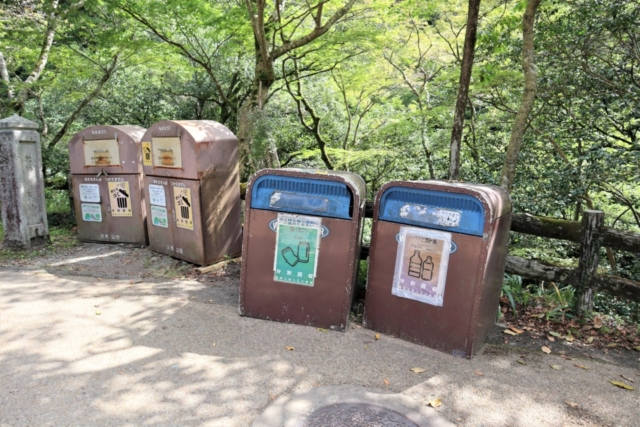 箕面のおでかけ散歩プラン⑦ 箕面大滝は有名な紅葉スポット