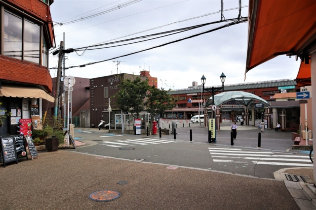 箕面のおでかけ散歩プラン⑦ 箕面大滝は有名な紅葉スポット