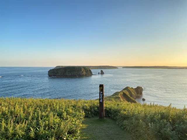 浜中アゼチ岬の絶景スポット~場所取りダッシュの昆布漁がすごい!