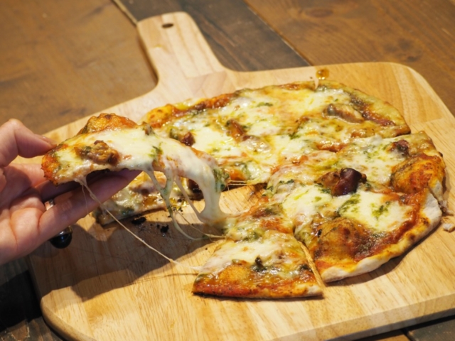 浜中で大切に育てられた牛の牛乳で作るチーズ&ピザ!「グレートフルファーム」