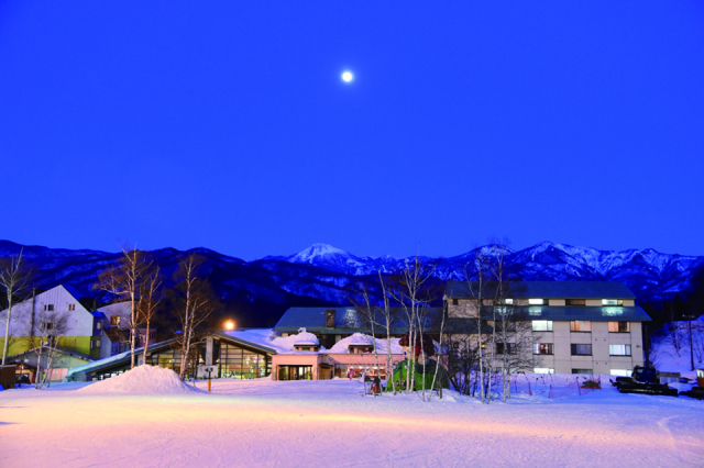 関東最大級のビッグゲレンデに 人気のキッズスクールも大好評!ホワイトワールド尾瀬岩鞍