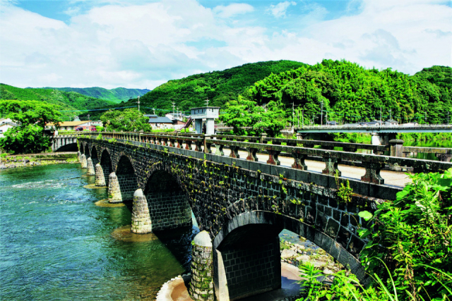 【大分の絶景:定番スポット】紅葉シーズン だけじゃない! 大分屈指の景勝地 「耶馬渓」