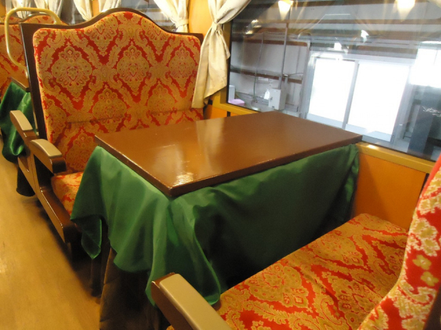 今年も走る! 三陸鉄道名物「こたつ列車」は和・洋の2種類